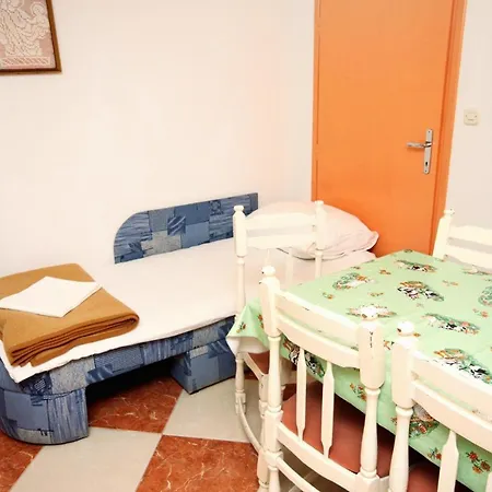 By The Sea Promajna, Makarska - 2674 Apartment *