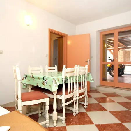 Apartment By The Sea Promajna, Makarska - 2674 Promajna